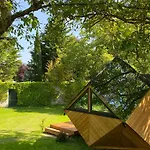 Bed & Breakfast La Reserve De L'aube - Hebergements Insolites Luxe Et Design Villenauxe