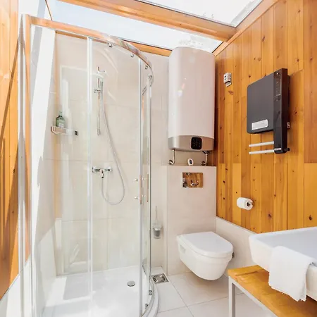 Bed & Breakfast La Reserve De L'aube - Hebergements Insolites Luxe Et Design Villenauxe