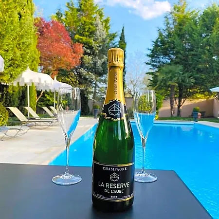 La Reserve De L'aube - Hebergements Insolites Luxe Et Design 3*