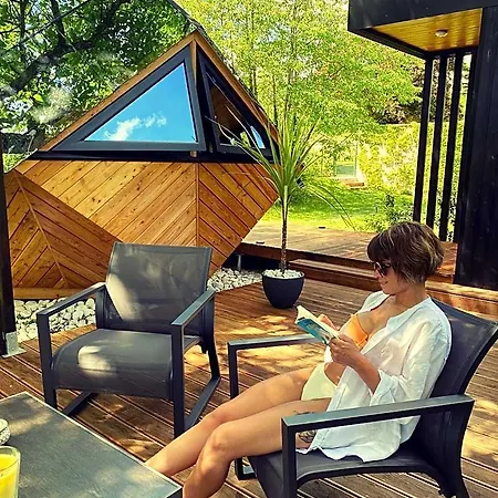 La Reserve De L'aube - Hebergements Insolites Luxe Et Design Bed & Breakfast 3*