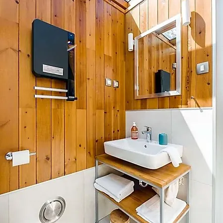 La Reserve De L'aube - Hebergements Insolites Luxe Et Design Bed & Breakfast