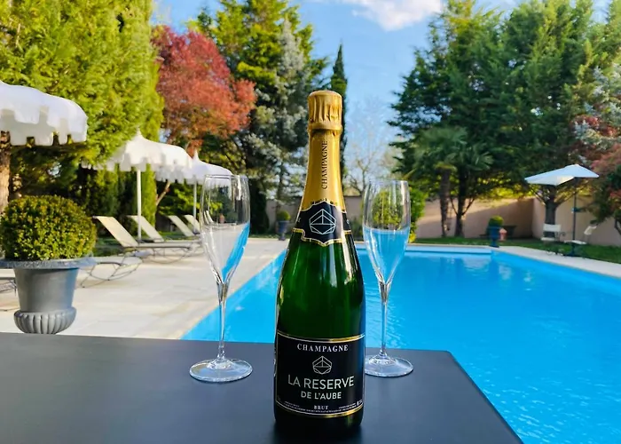 La Réserve De L'aube - Hébergements Insolites Luxe Et Design 3* Villenauxe